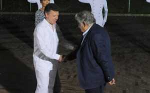 Juan-Manuel-Santos-y-Jose-Mujica