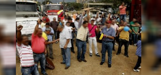 Campesinos y Gobierno esperan resolver el paro agrario - Canal 1