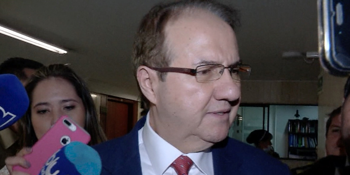 Moreno reveló su extrema cercanía con el expresidente de la Corte