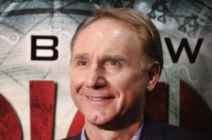 Dios no puede sobrevivir a la ciencia: Dan Brown