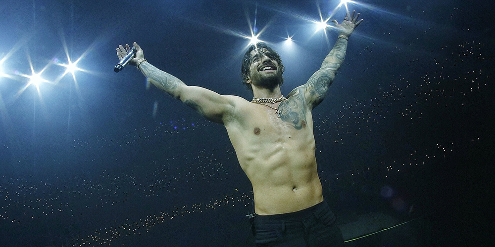 Maluma no aguantó y lloró en uno de sus mejores conciertos de este año Canal 1 Maluma no aguantó y lloró en uno de sus mejores conciertos de este año Canal 1