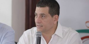 Lo digo en serio: alcalde de Cartagena pidió exorcizar el Palacio de la Aduana