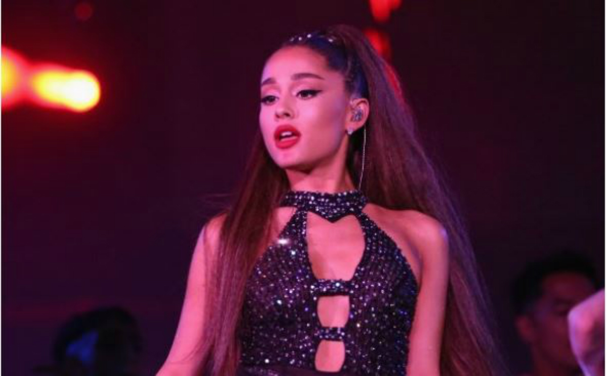 Ariana Grande sorprendió a sus seguidores con un radical cambio de look