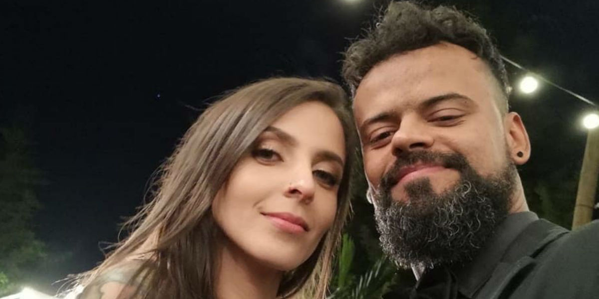 “No vamos a traer un humano más a contaminar”, pareja celebra la vasectomía y su imagen es viral
