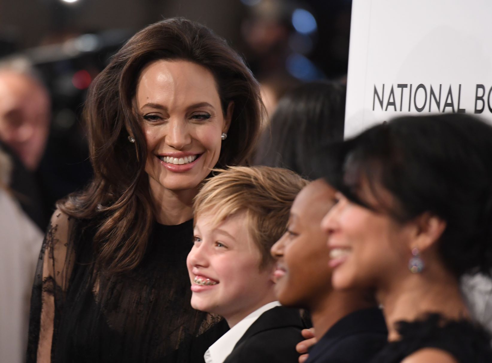 Hija De Angelina Jolie Y Brad Pitt Habría Iniciado Tratamiento Para Cambio De Sexo Canal 1 3572