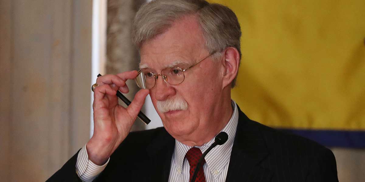 Bolton dice que Trump pidió a China ayuda para su reelección