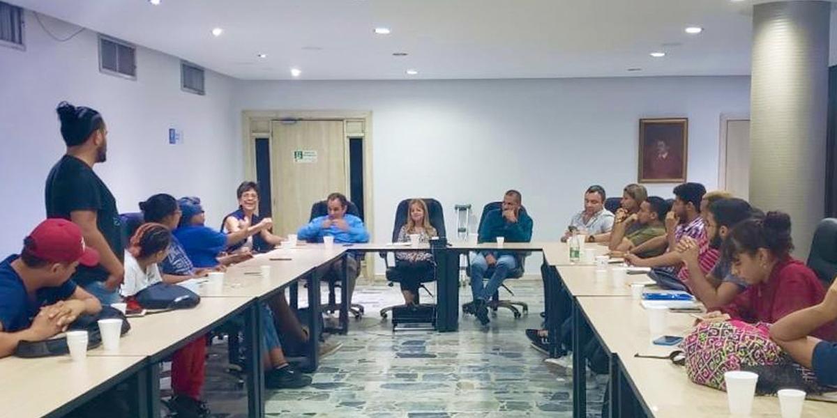 Gobernadora y estudiantes de Uniatlántico inician diálogo para levantar paro