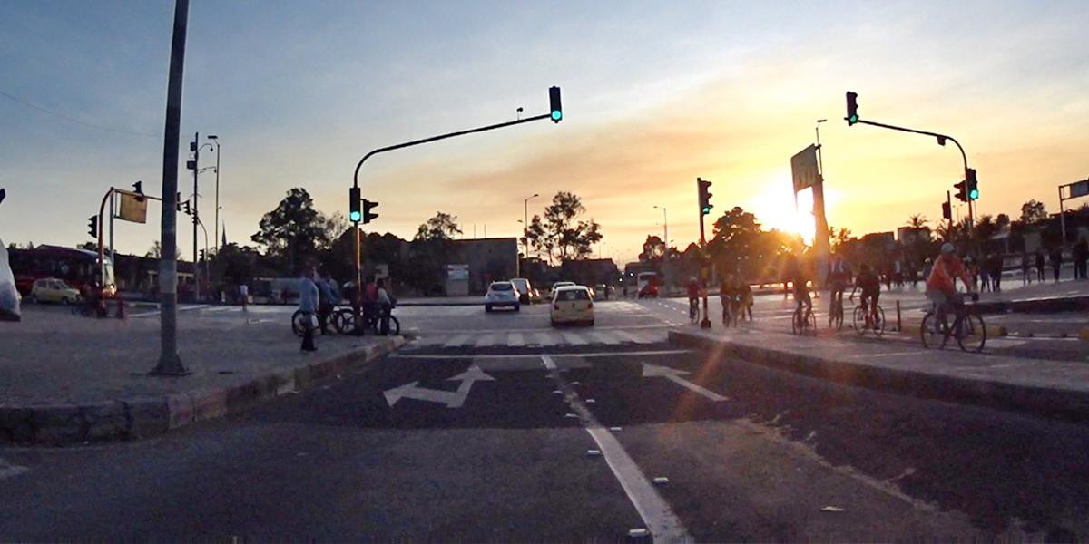 Día sin carro redujo 10 % la contaminación en Bogotá: Claudia López