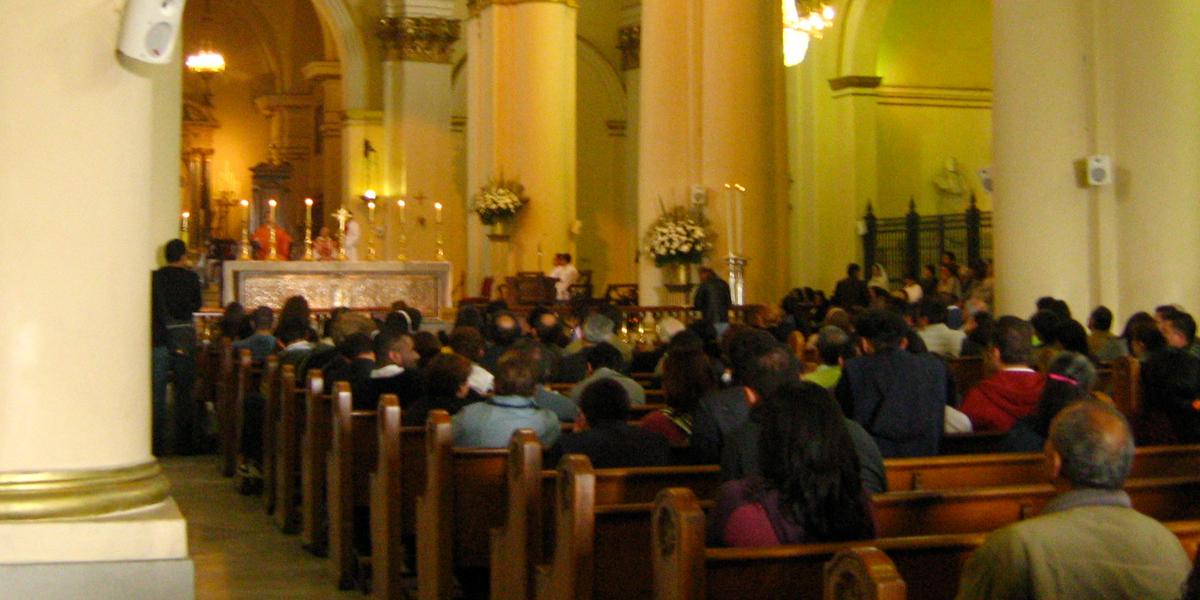 Matrimonios a puerta cerrada y suspensión de misas decreta la iglesia