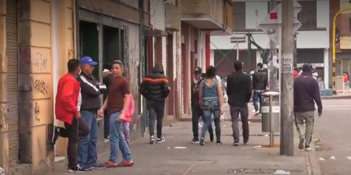 Ciudadanos No Acatan Medidas Y Violan Restricción De Salir A La Calle ...