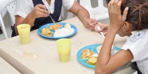 ¡Increíble! Colegio en Neiva negó almuerzo a niño porque sus papás se atrasaron en el pago