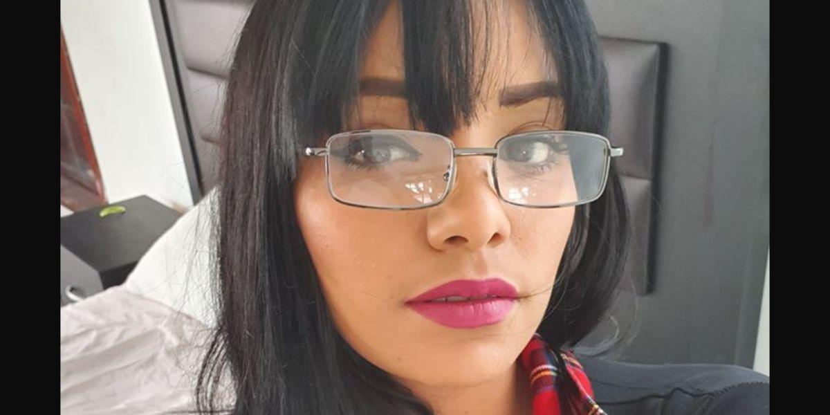 annie tapabocas con olor partes intimas