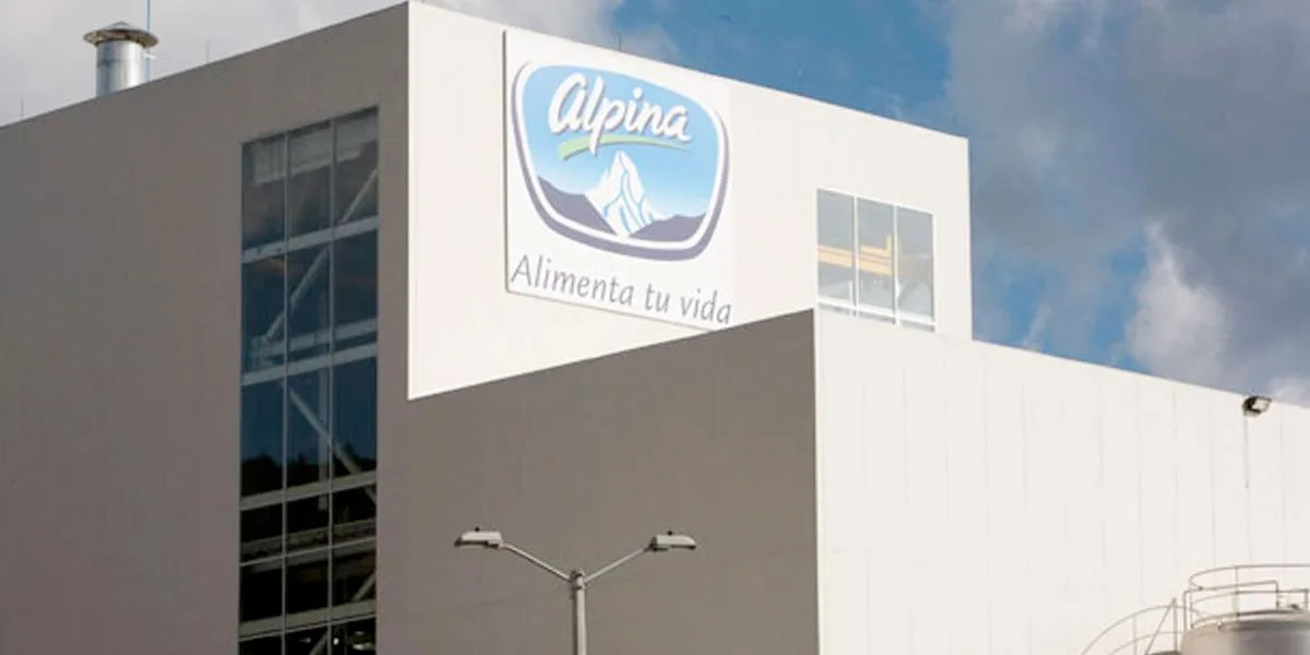 Alpina donará 100 litros de leche por cada hora de aislamiento que ha vivido Colombia