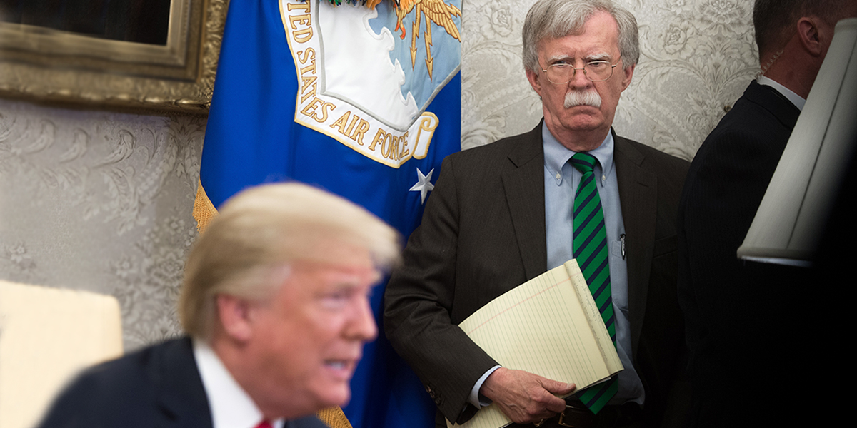 Exconsejero Bolton dice que Trump no es apto para ser presidente de EE. UU.