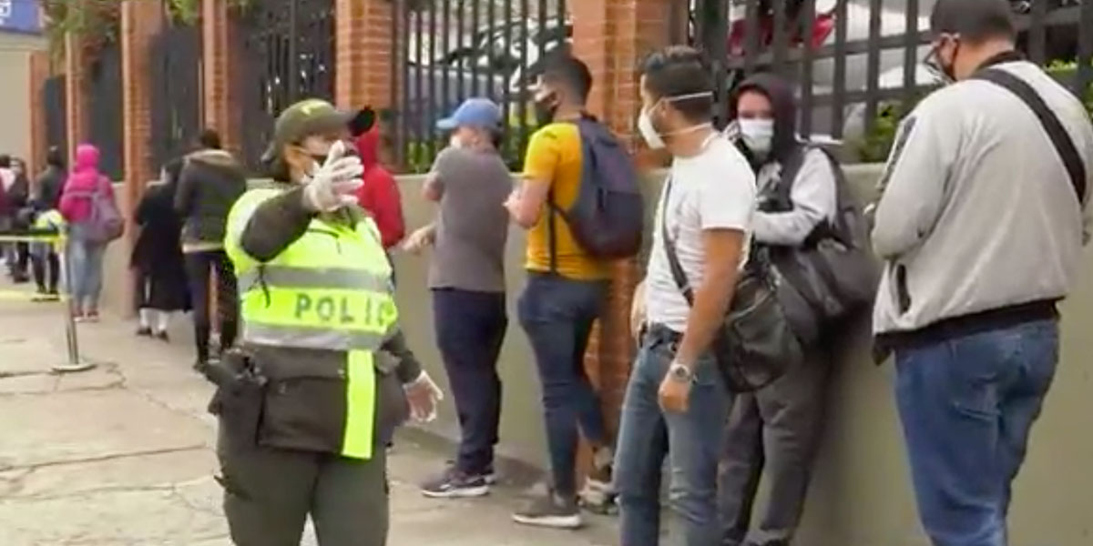 Cerrarán algunos almacenes por aglomeraciones durante día sin IVA en Bogotá