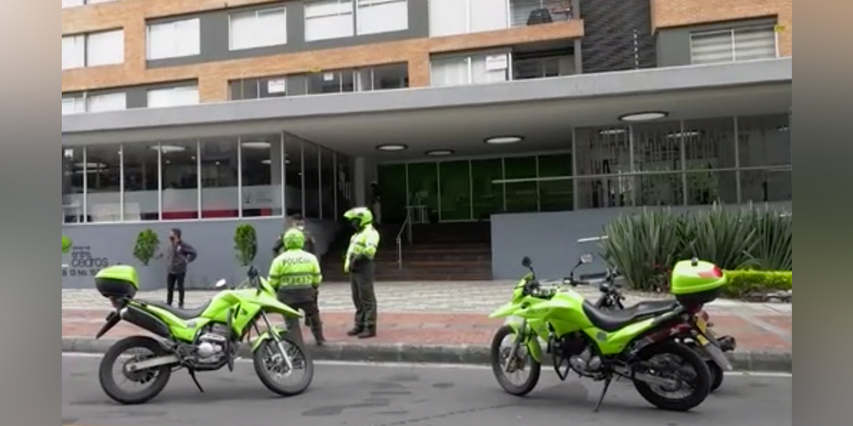 Cuatro hombres se hicieron pasar como residentes para robar en un conjunto de Usaquén