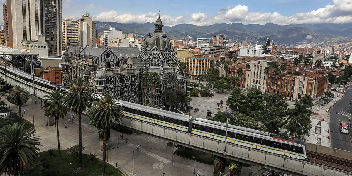 Desde septiembre, Medellín abre su economía con plan escalonado