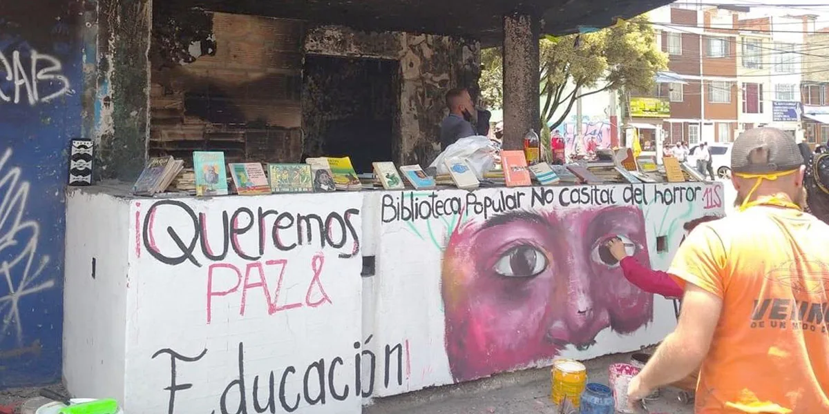 CAI atacado durante protestas se convierte en biblioteca en homenaje a joven víctima