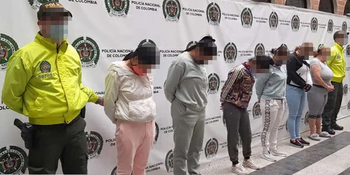 (Video) Caen siete peligrosas mujeres que azotaron almacenes de cadena en Medellín