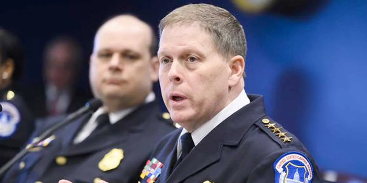 Renuncia jefe de Policía del Capitolio tras asalto de partidarios de Trump