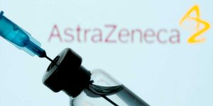 AstraZeneca admitió que su vacuna podría tener efectos secundarios raros en la salud