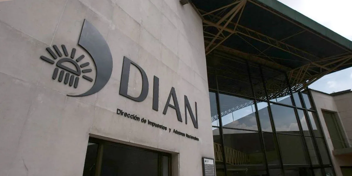 Confirman la destitución de seis exfuncionarios de la DIAN por cartel de la devolución del IVA