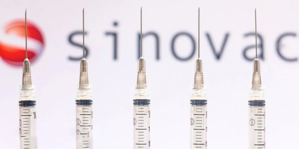Invima autorizó importación de vacuna de la farmacéutica Sinovac