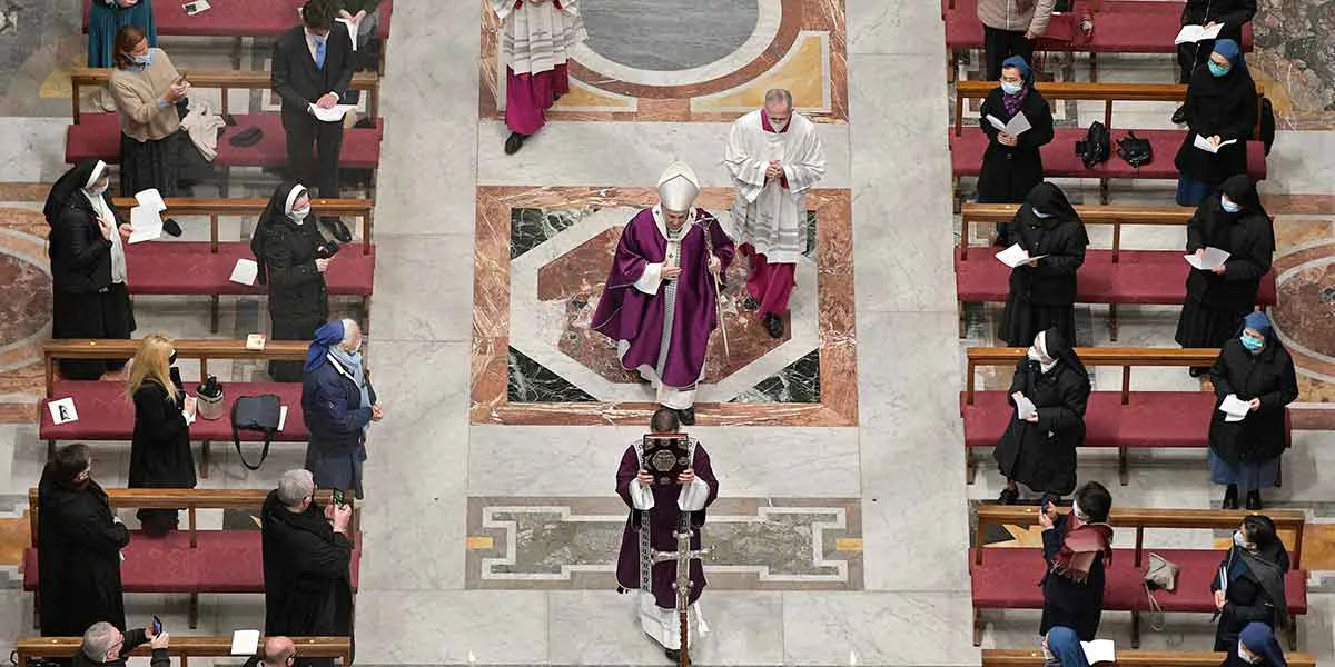 Papa Francisco celebró atípico Miércoles de Ceniza y misa con pocos fieles