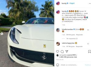 El Ferrari que se compró Karol G