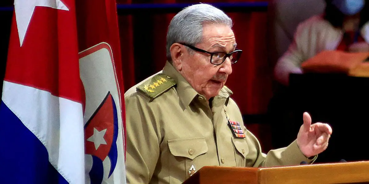 Raúl Castro preside a puerta cerrada en Cuba, su último congreso del partido