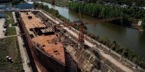 Construyen una especie de réplica del Titanic