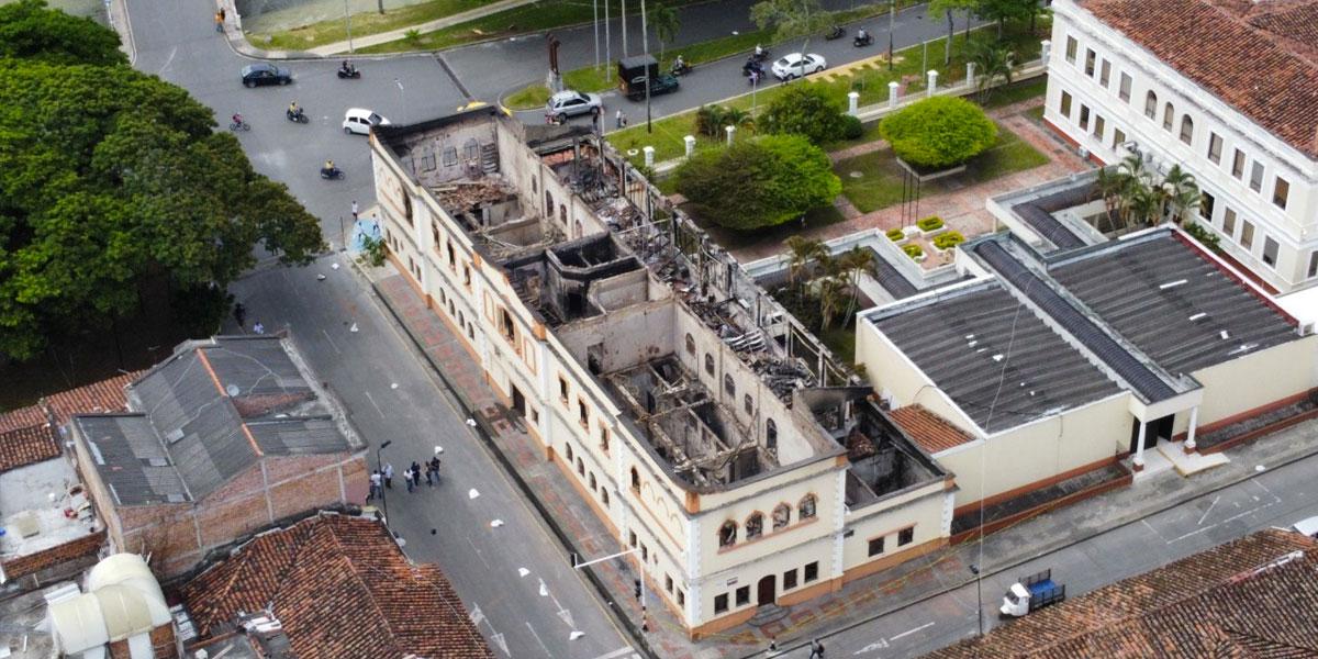 Así quedó el Palacio de Justicia de Tuluá tras el incendio de este martes