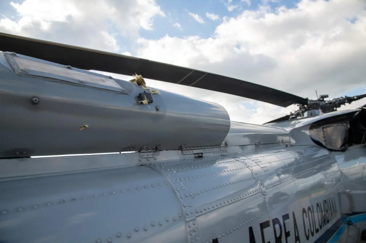 (Fotos) | Así quedó helicóptero del presidente Iván Duque tras ataque a tiros