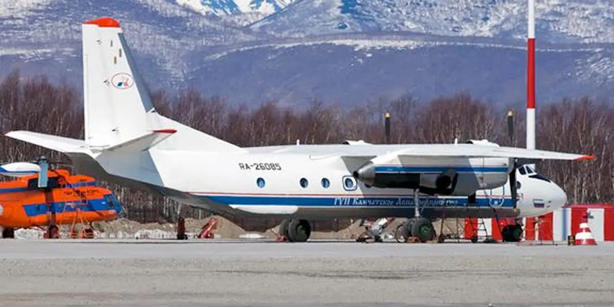 Hallan restos del avión que se estrelló en Rusia con 28 personas a bordo