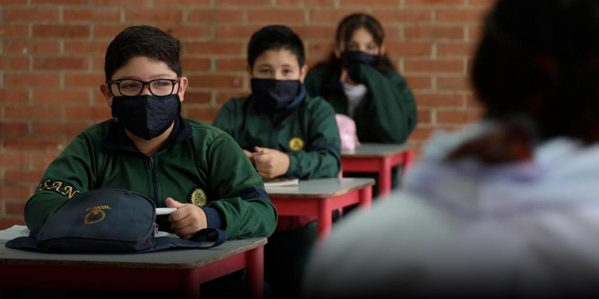 ¿Cómo será el regreso a clases en colegios oficiales de Bogotá? - Canal 1