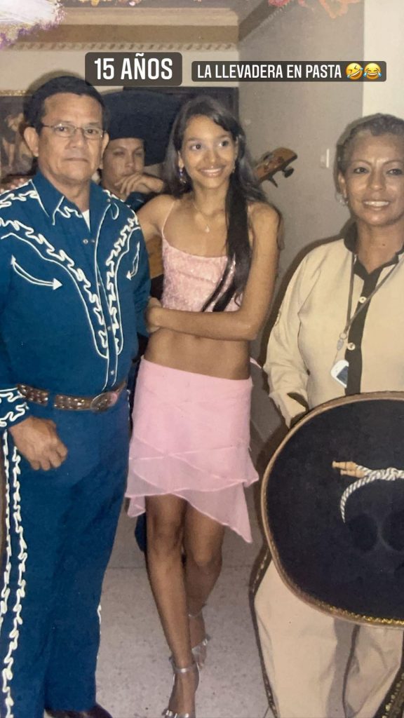 Andrea Valdiri fotos así lucía cuando tenía 15 años - Canal 1