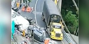 El primer accidente en la recién inaugurada doble calzada Cajamarca - Calarcá