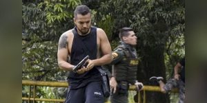 Caso Andrés Escobar: investigan al policía que le permitió disparar a manifestantes