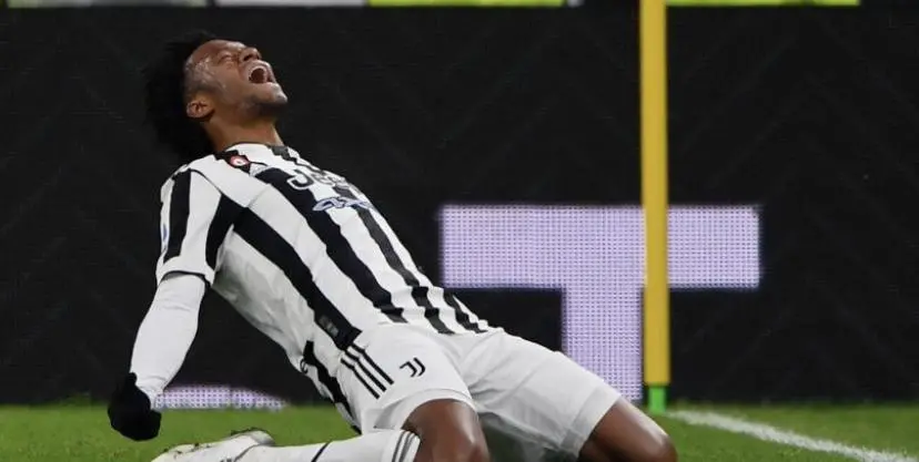 Con golazo olímpico de Cuadrado, Juventus se impuso ante Génova