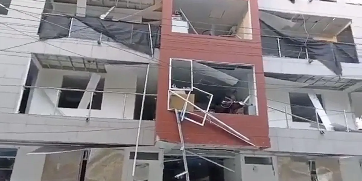 Revelan las crueles imágenes del sitio donde explotó el carro bomba en Saravena, Arauca