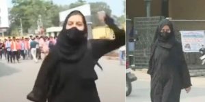 No digan como debo vestirme: Mujer musulmana protesta ante un grupo de hombres cuando iba a la escuela