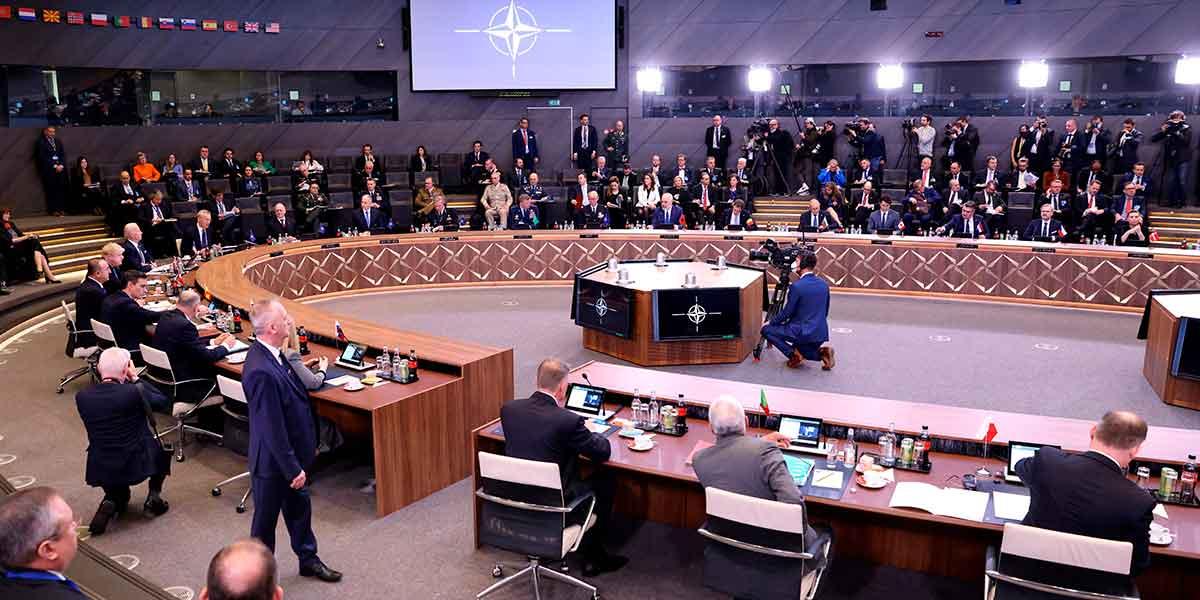 Comienza la cumbre de la OTAN sobre la guerra en Ucrania - Noticentro 1 CM&