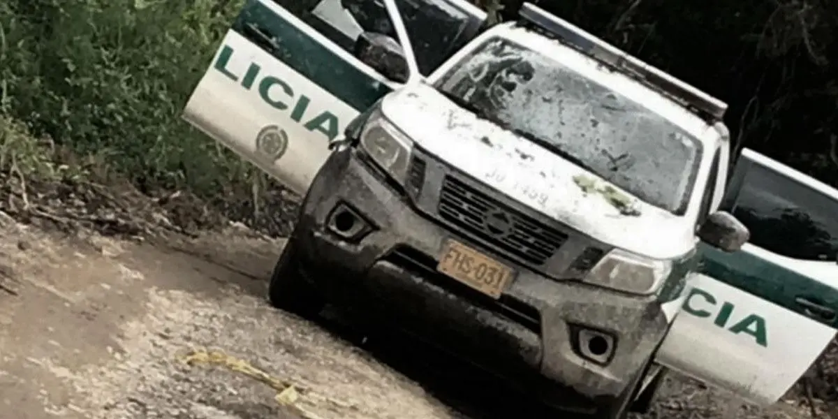 Atacan caravana de la Policía y el Ejército en la vía al Urabá, se reportan dos muertos