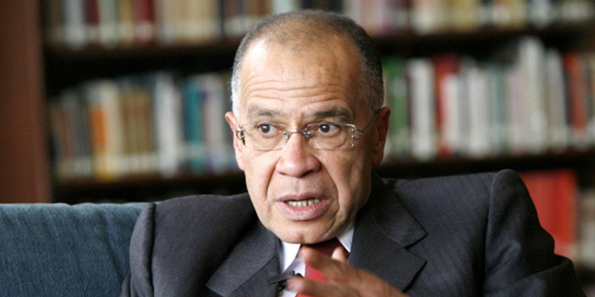 Alfonso Gómez Méndez propone que todos los funcionarios puedan