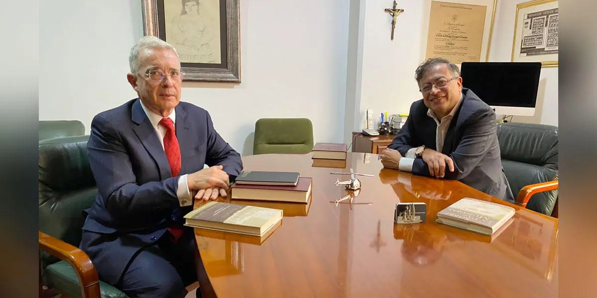 Gustavo Petro y Álvaro Uribe acuerdan canal de diálogo permanente