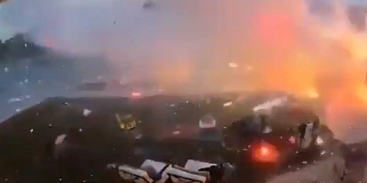 Video: Familia que celebraba el 4 de julio causó una fuerte explosión con fuegos artificiales