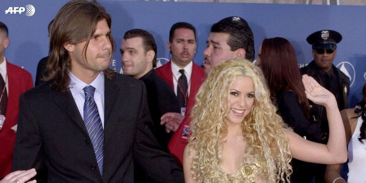Antonio de la Rúa habría buscado a Shakira tras separación con Piqué