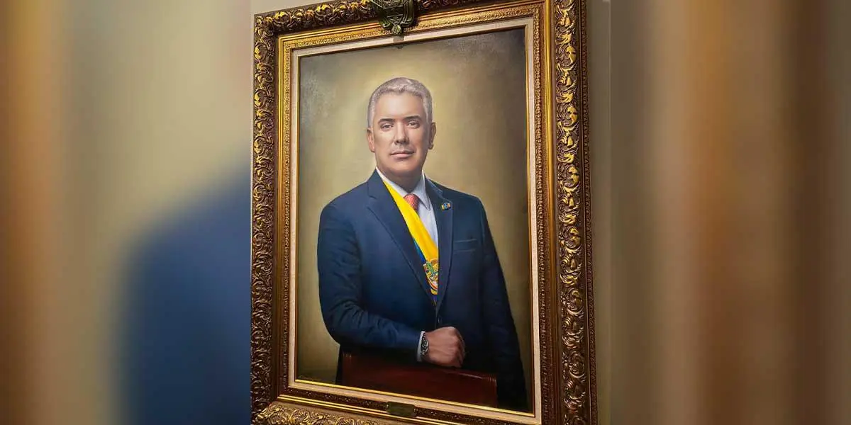 Expresidente Duque cambió la foto de la galería presidencial