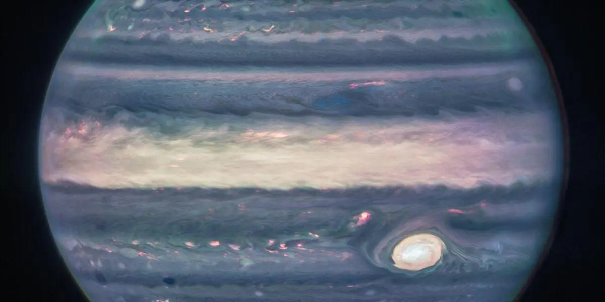 Telescopio espacial James Webb toma impresionantes imágenes de Júpiter