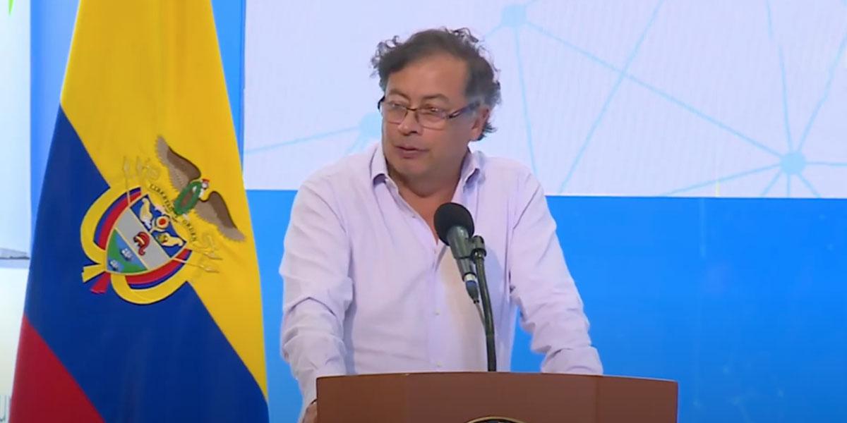 Ministerio de Minas asumirá funciones de la Comisión Reguladora de Energía  y Gas - Noticentro 1 CM&